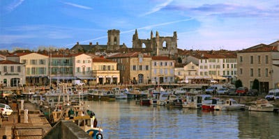 Coches de alquiler en La Rochelle