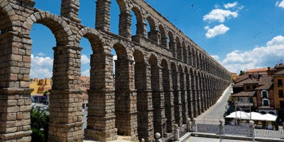 Coches de alquiler en Segovia